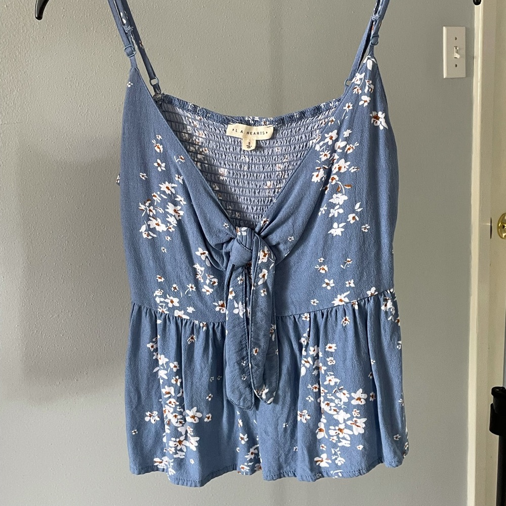 PACSUN LA HEARTS BLUE FLORAL TOP SIZE S